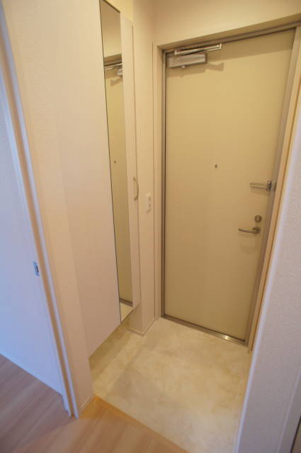 アメニティー・なかにしⅢ 玄関