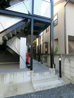 Ebony house 大宮 エントランス