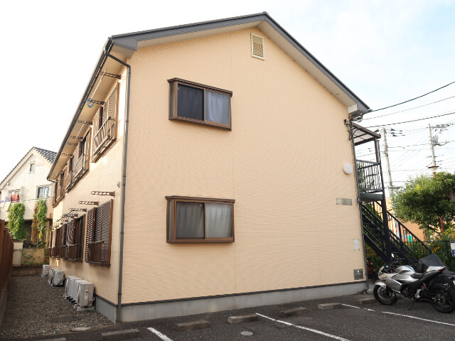 シャインヒル1階 外観