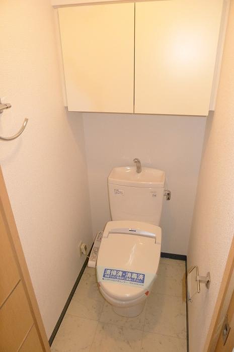 ステージファースト南麻布4階 トイレ