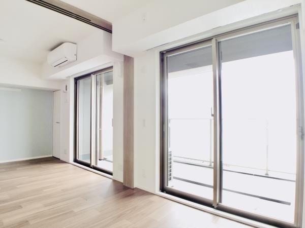 エミリブ東長崎4階 リビング