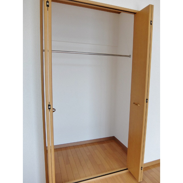 アンプルール 彩華106号室 内観