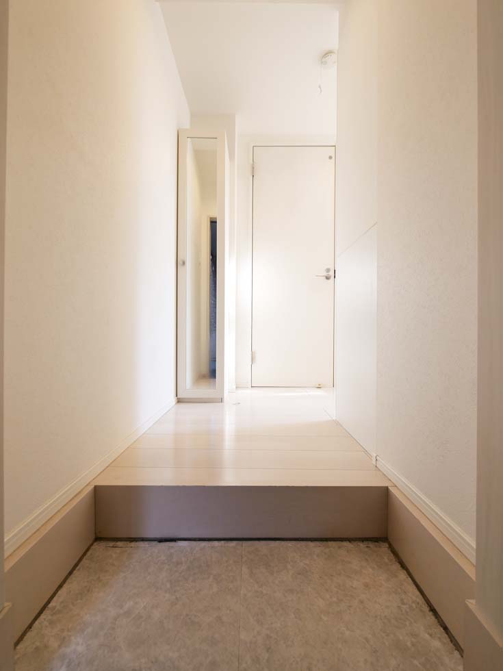 ジオメトリ和泉 内観