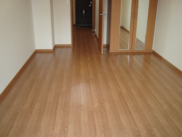 リバブルパレス 洋室