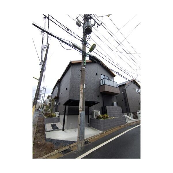 アンソレイユ明大前 外観