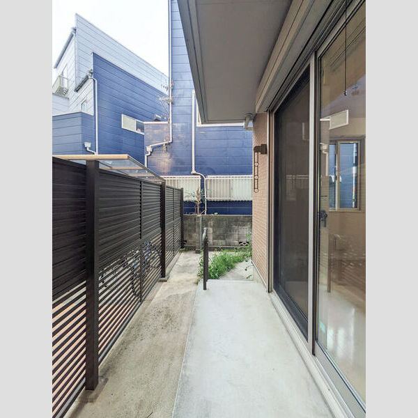 ヴィラ ホースシュー101号室 専用庭