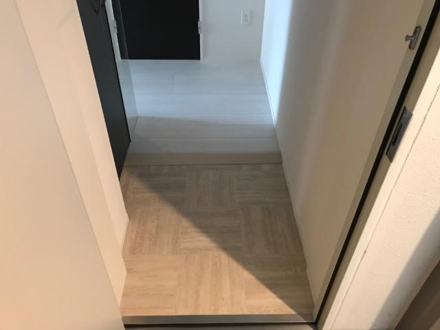 ラ・ロンディーネ 廊下