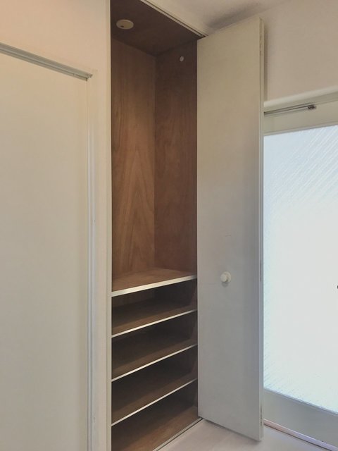 スクエア西部 下駄箱