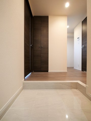 ベルグレード王子DUE9階 内観