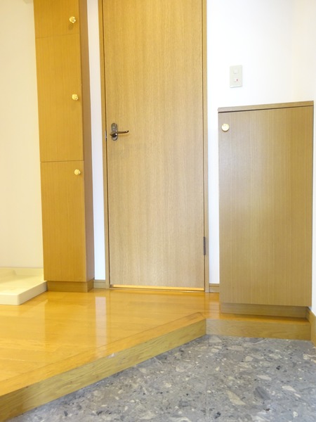 Jewel西荻窪 玄関