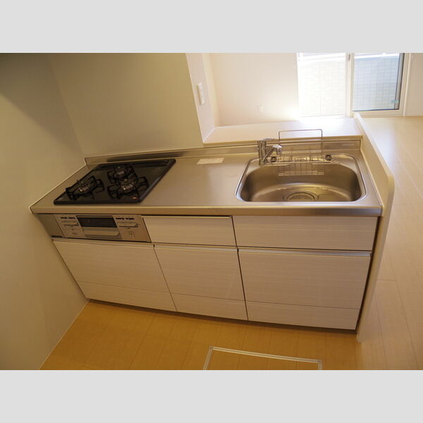 リヴェール301号室 システムキッチン