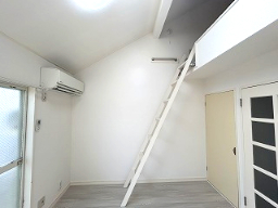 オーガスタハイツ103号室 ※写真は別室です