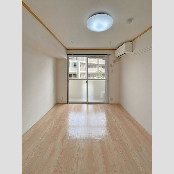 ドミトリー中浦和211号室 洋室