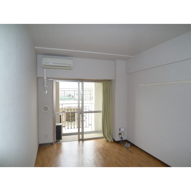 ソレイユ鶴瀬 内観