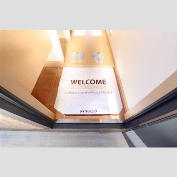 めぞん モナリエ 玄関