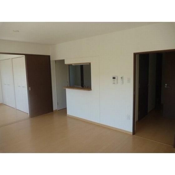 Ｐｕｅｒｔａ　ｓｕｒ　ＴＯＫＩＯ 内観