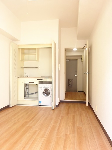 クリオ大森１番館401号室 リビング