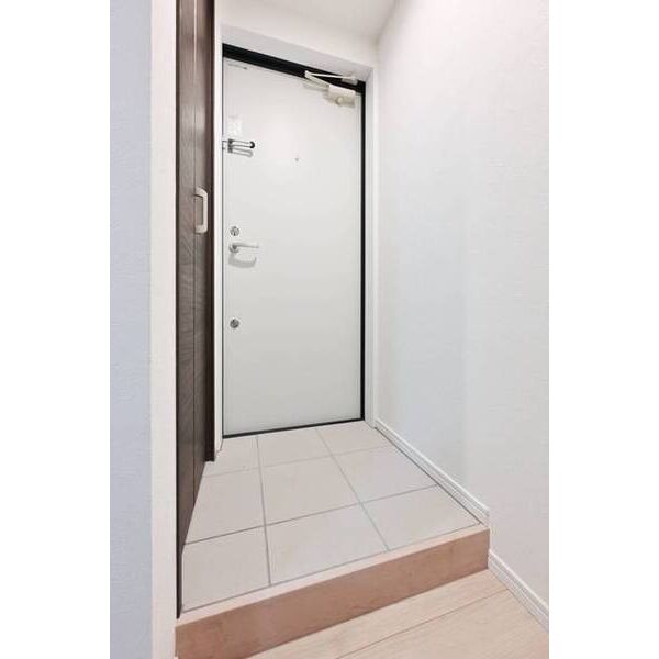 ベルグランデ吉野町0203号室 玄関