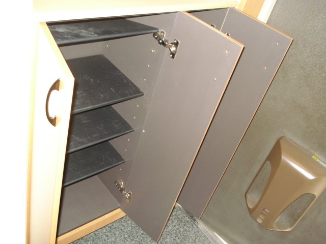 フリージャー茅ヶ崎202号室 下駄箱