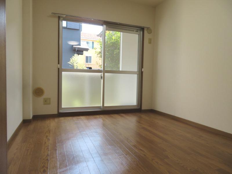 メゾンアンソレイエ 内観