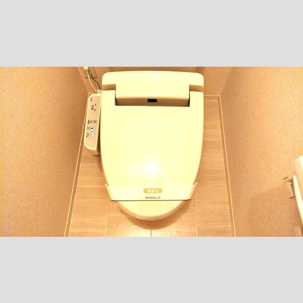 グランドゥール201号室 温水洗浄暖房便座付トイレ