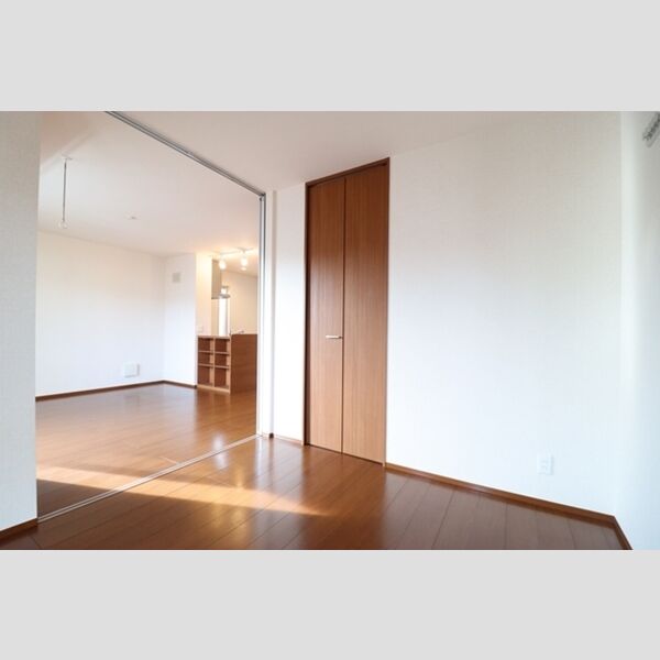 サンシャイン201号室 洋室　4.5帖