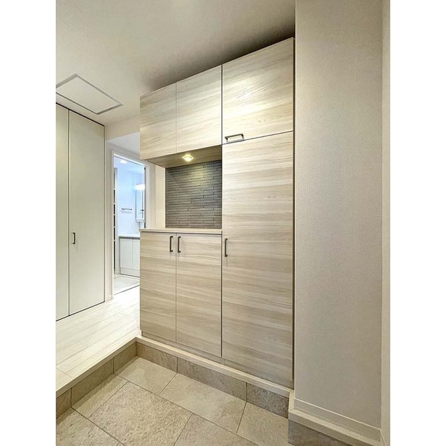 シャーメゾン国立ウエスト103号室 大容量の玄関収納