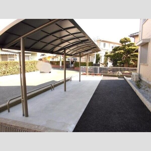 ロイヤル飛鳥Ⅰ 駐輪場