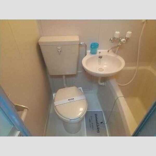 第2ヨシトモ102号室 トイレ