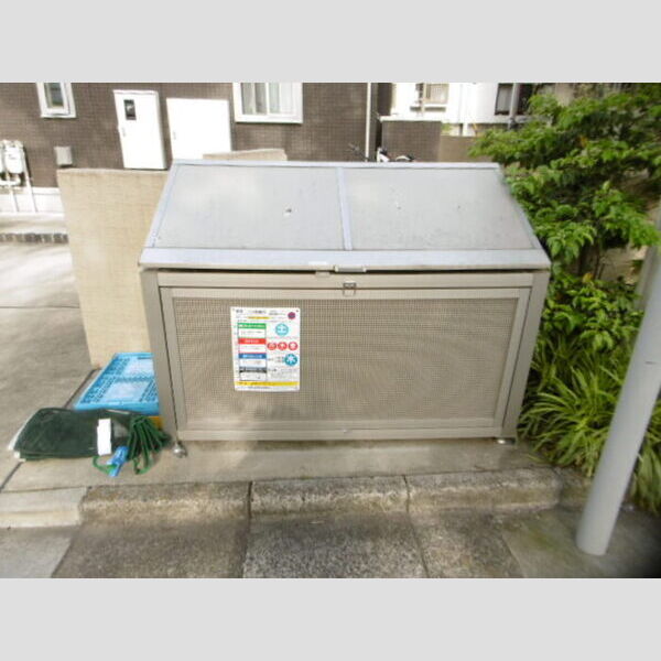 プランドール 敷地内ゴミBOX