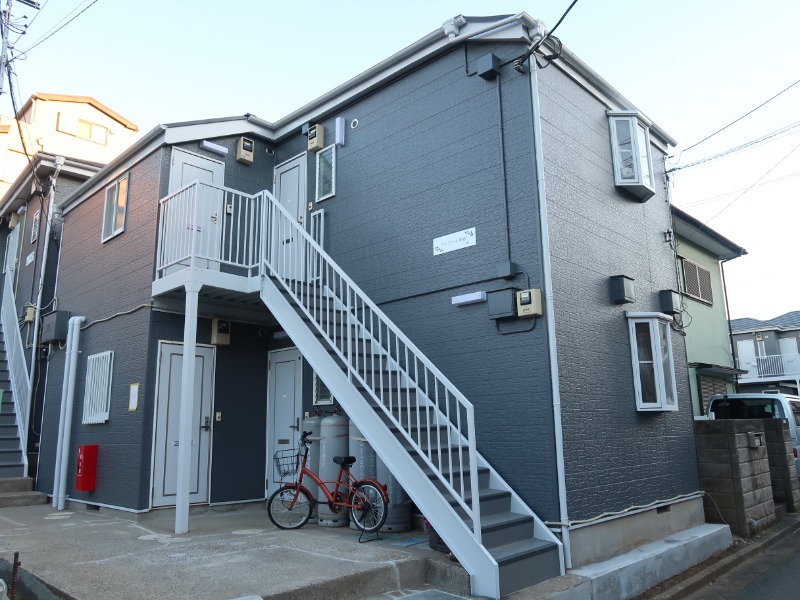 ファミール仲村C2階 外観