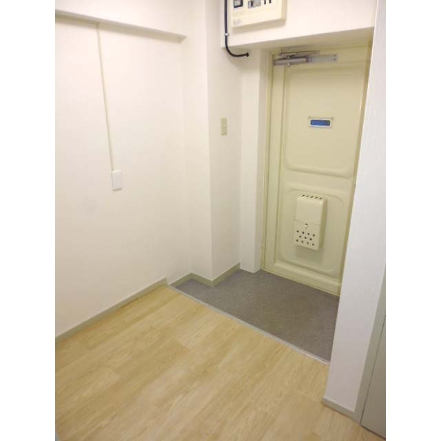 メゾン・ド・メルシー1001号室 ゆとりある玄関