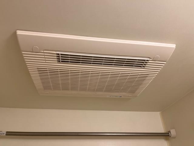 フローラーリア湘南203号室 浴室乾燥機