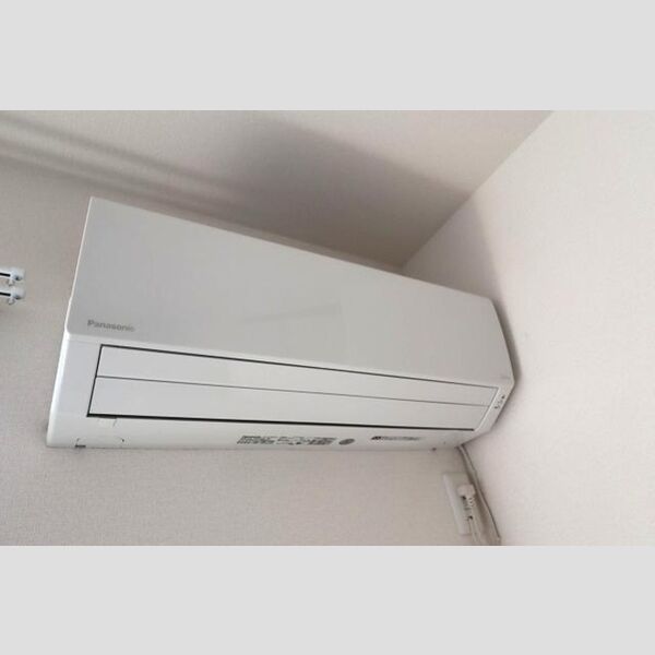 メゾンドシェリール301号室 エアコン