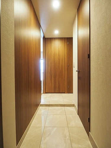 ディアナコート三軒茶屋2階 玄関　※2026年4月撮影