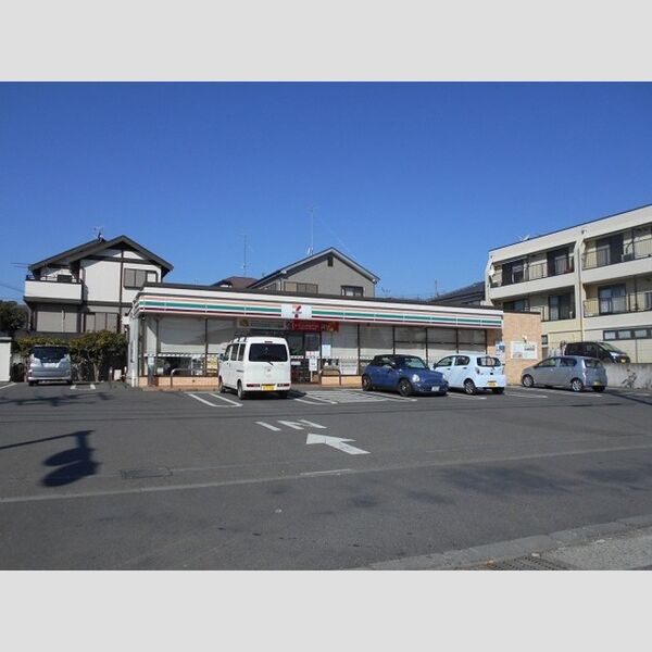 ルミエール 徒歩6分(460m)