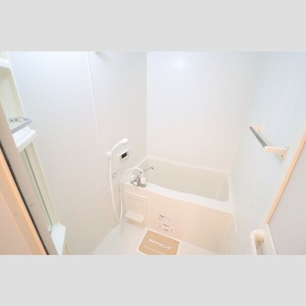 シェ・コパン 追い焚き機能付きバス