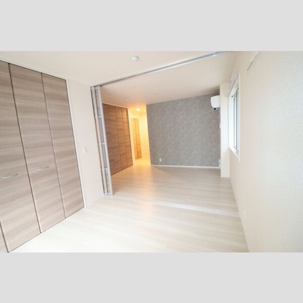 アベニール102号室 洋室　4.6帖