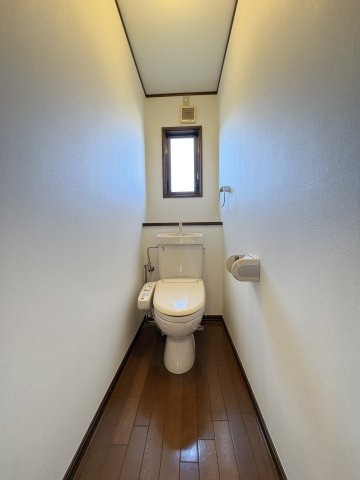 池子1丁目戸建 2F　トイレ