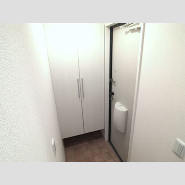 アークヒルズJ203号室 玄関