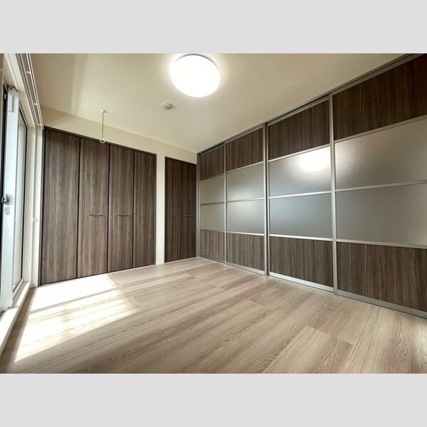 D'Bless湘南台6丁目301号室 洋室