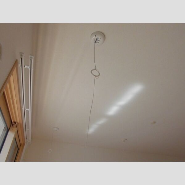 ローズコート102号室 室内物干し