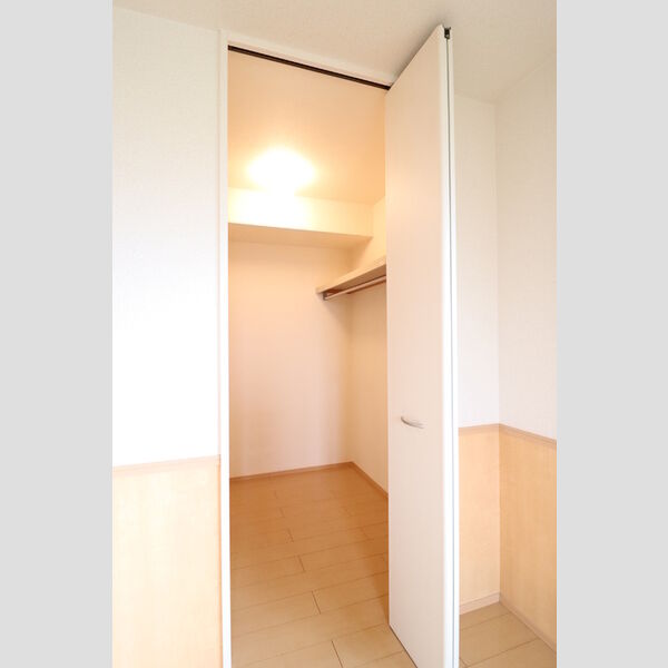 メルヴェイユ　Ⅴ ウォークインクローゼット