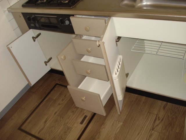 リバティヒルズ キッチン収納