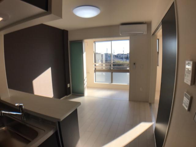 エルアンジェル201号室 リビング（イメージ）