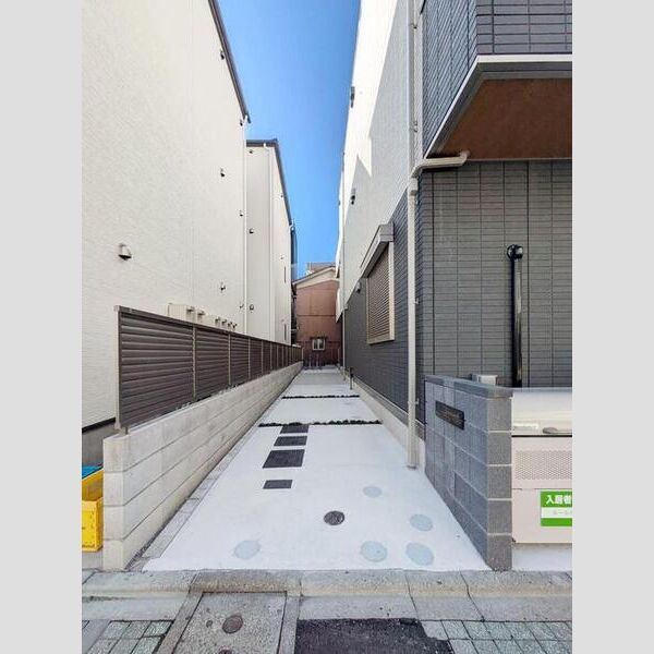 グラナーデ竹ノ塚 エントランス