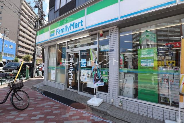 カスタリア菊川2階 ファミリーマート墨田菊川駅前店