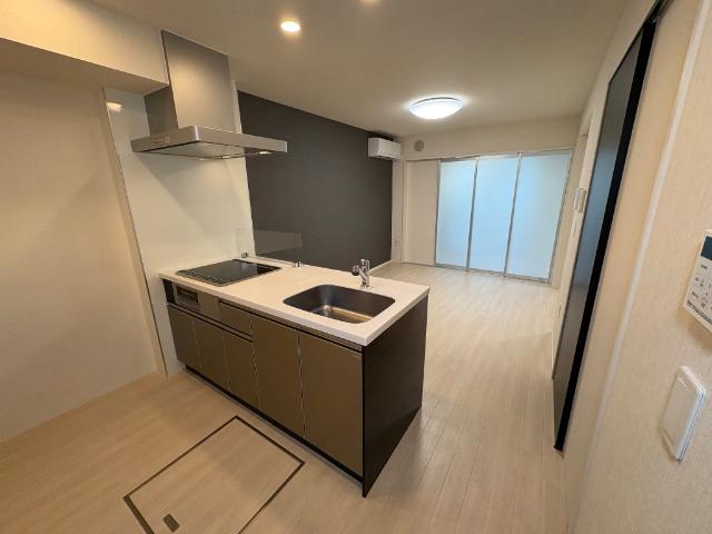 Ｖｅｒｔ　Ｆｏｒｔｕｎｕ（ヴェール　フォルトゥヌ） キッチン