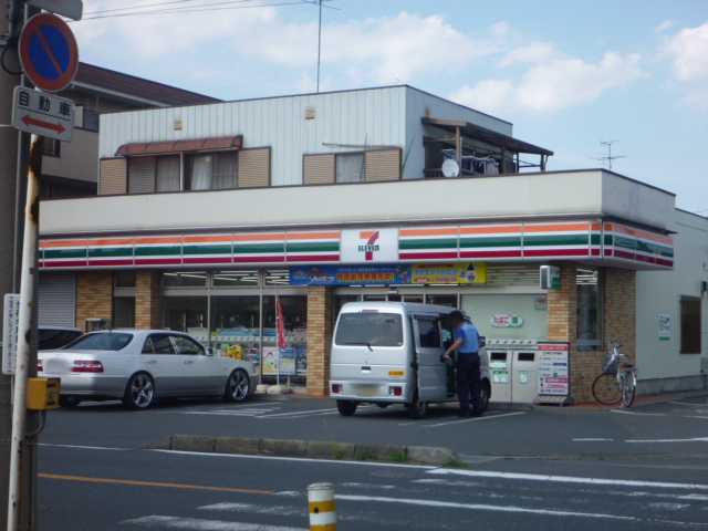 ユニバーサイド00202号室 セブンイレブン蓮田馬込店まで346ｍ