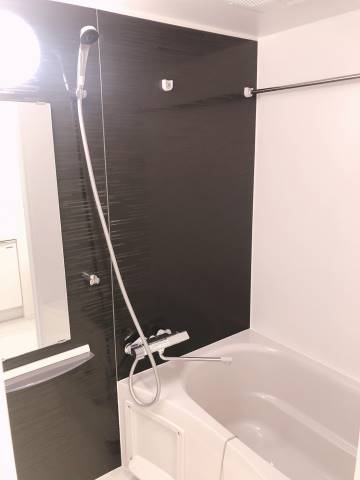 リヴシティ横濱新川町弐番館10階 同建物別部屋の参考画像